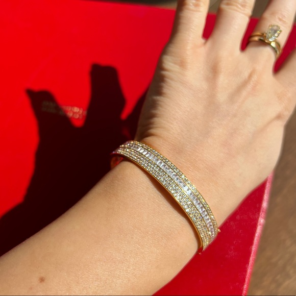 Gold Bangle Bracelet - Picture 3 of 8